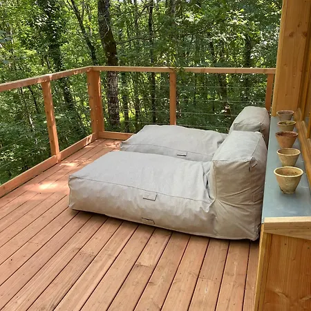 La Dans Les Arbres Holiday home